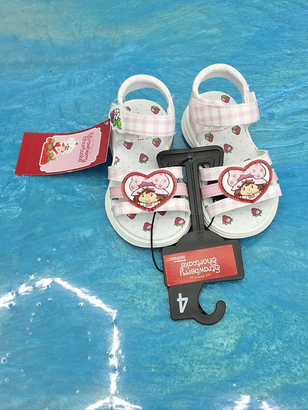 Strawberry Shortcake Toddler Girls Sandals Shoes, Size 4, Strawberry Print, NWT
